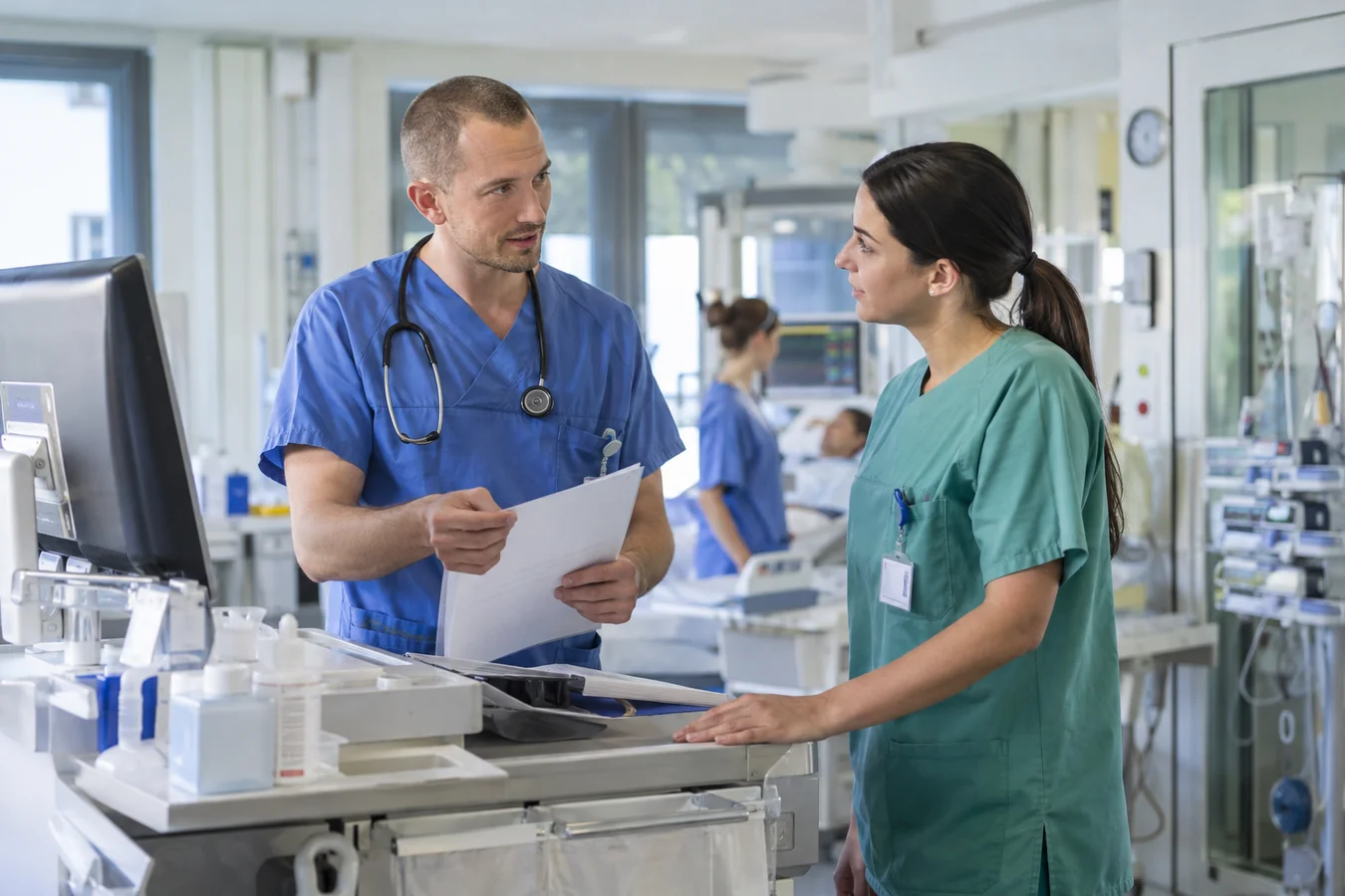 Entrega de turno entre profesionales médicos